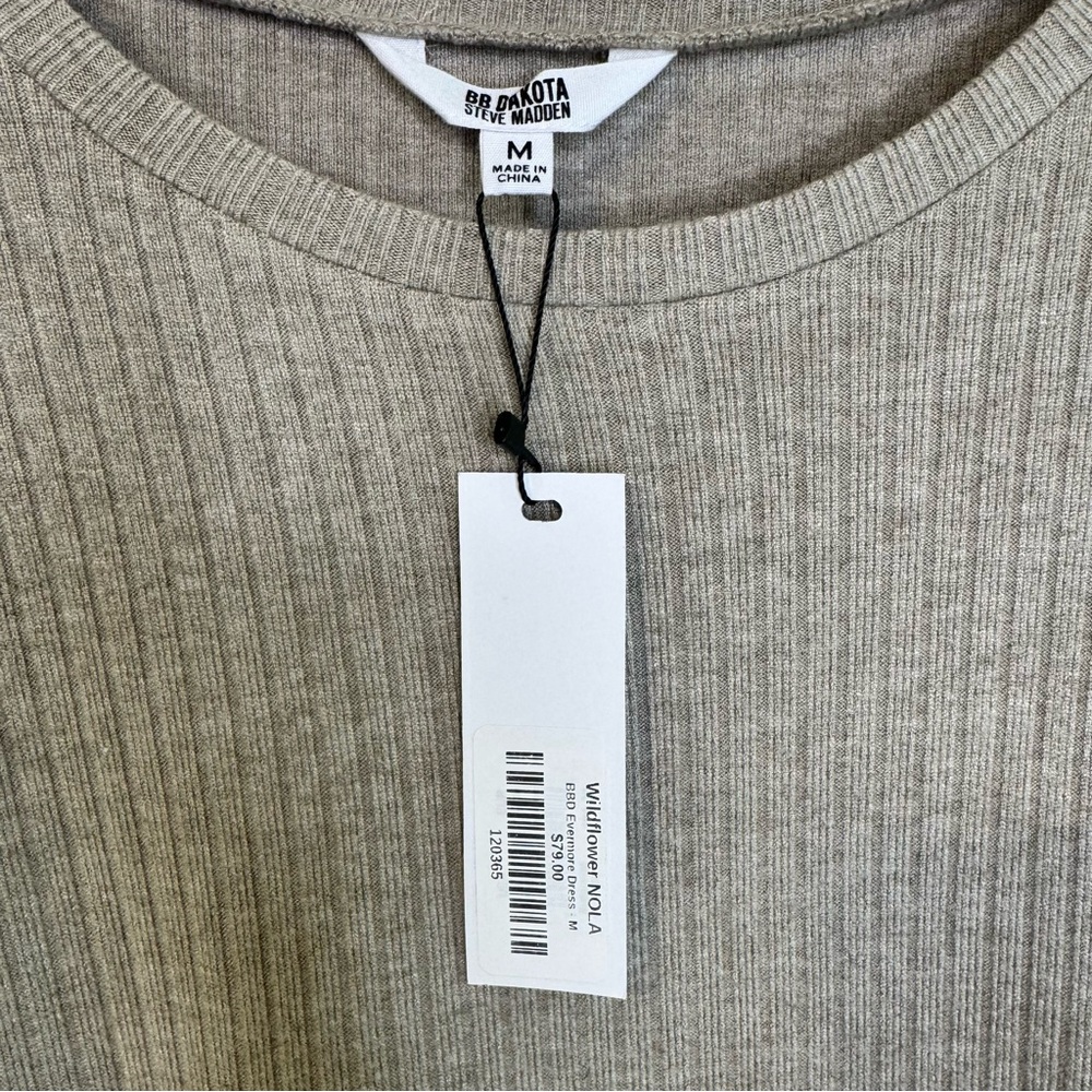 NWT BB Dakotan Tan Ribbed Sweater Dress Women’s Size Medium - Picture 4 of 6
